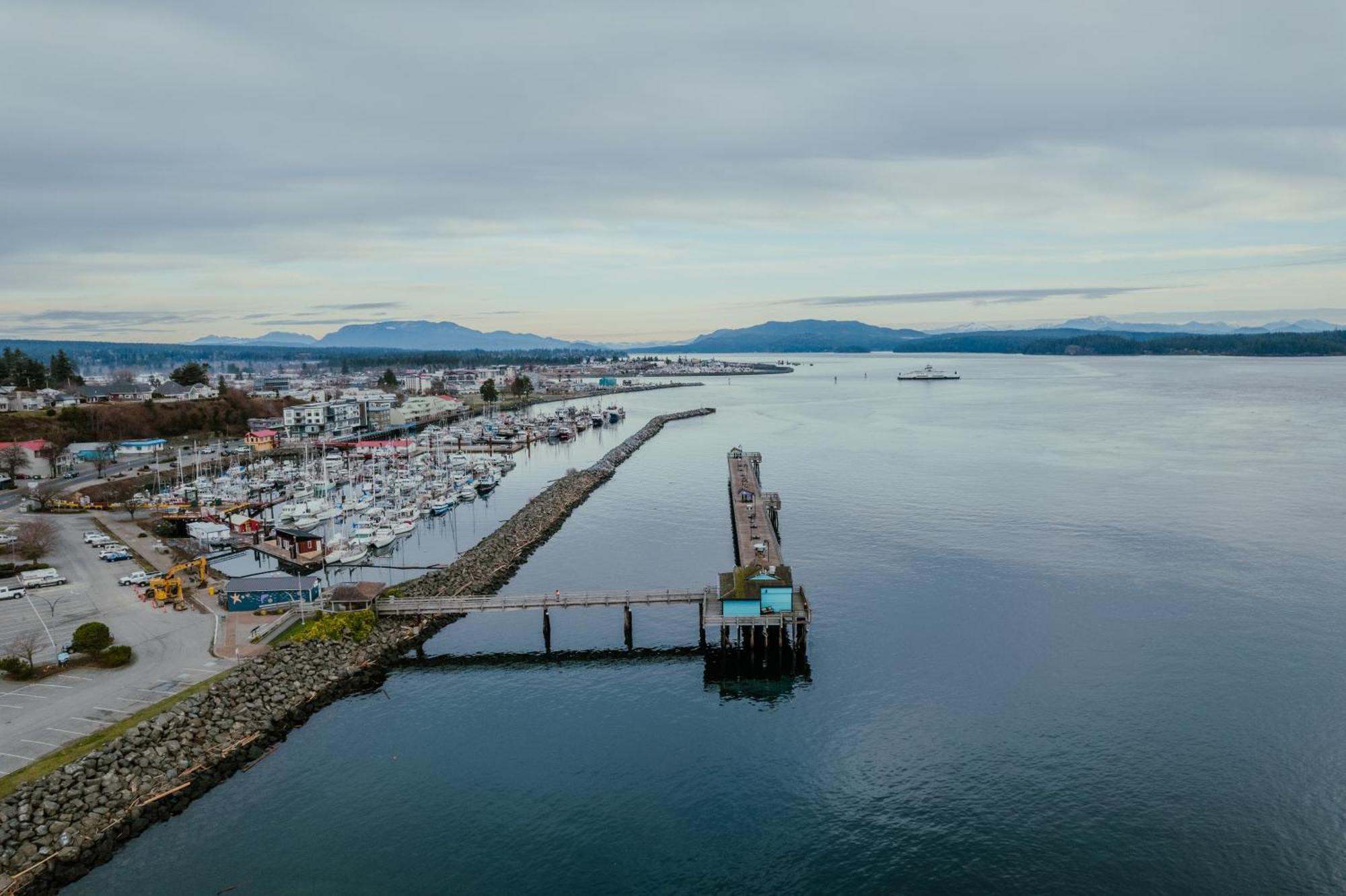 By The Sea Hotell Campbell River Exteriör bild